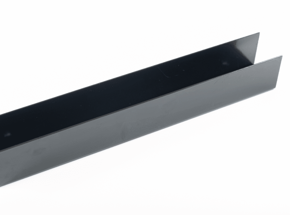 U - profiel BREED 45/40/45mm L. 2200mm met 5 gaten