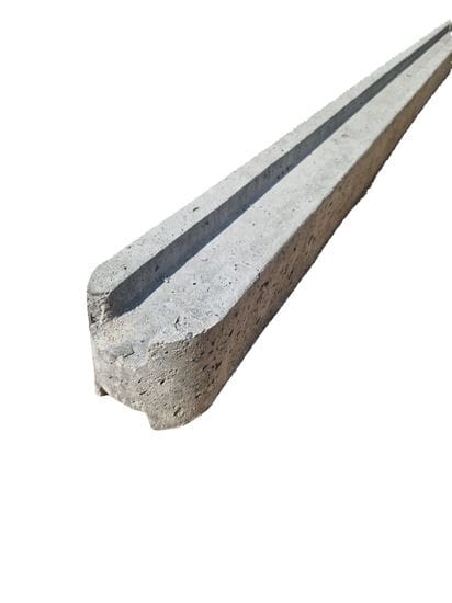 Betontussenpaal L.275cm BREED rabat 220cm en afgeronde kop